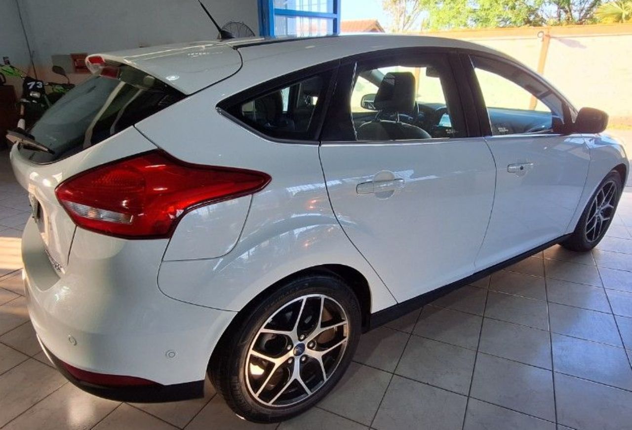 Ford Focus Usado en Mendoza, deRuedas