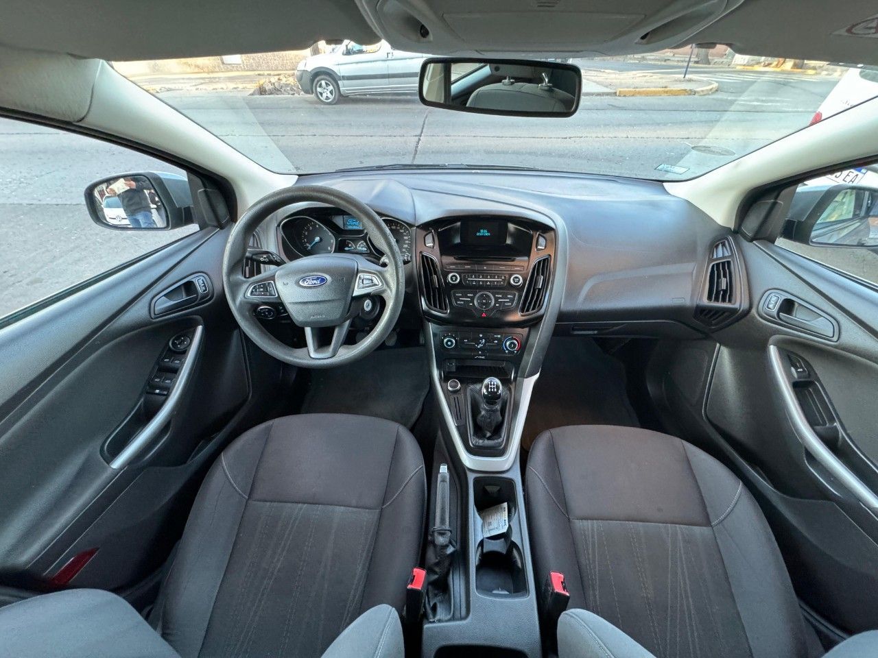 Ford Focus Usado Financiado en Mendoza, deRuedas