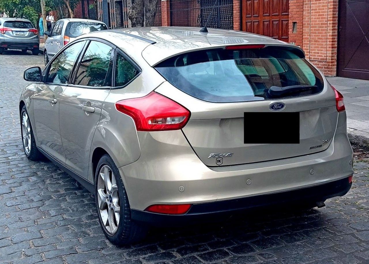 Ford Focus Usado en Buenos Aires, deRuedas