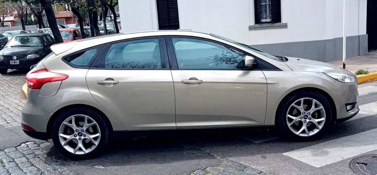 Ford Focus Usado en Buenos Aires, deRuedas