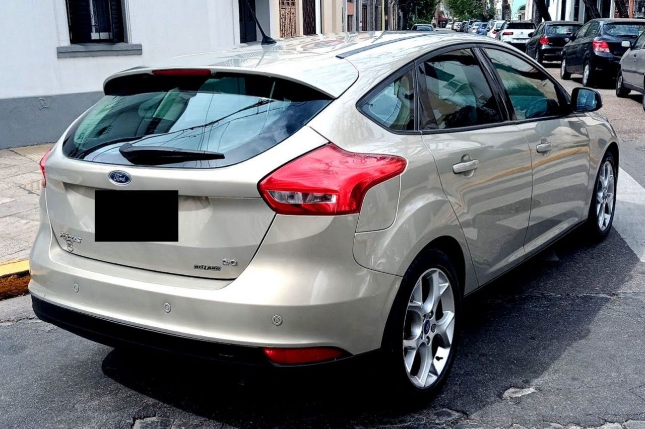 Ford Focus Usado en Buenos Aires, deRuedas