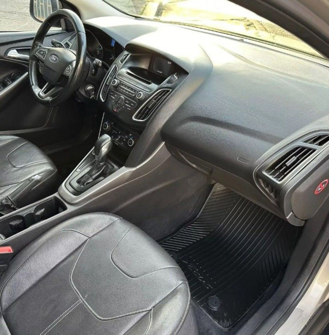 Ford Focus Usado en Buenos Aires, deRuedas