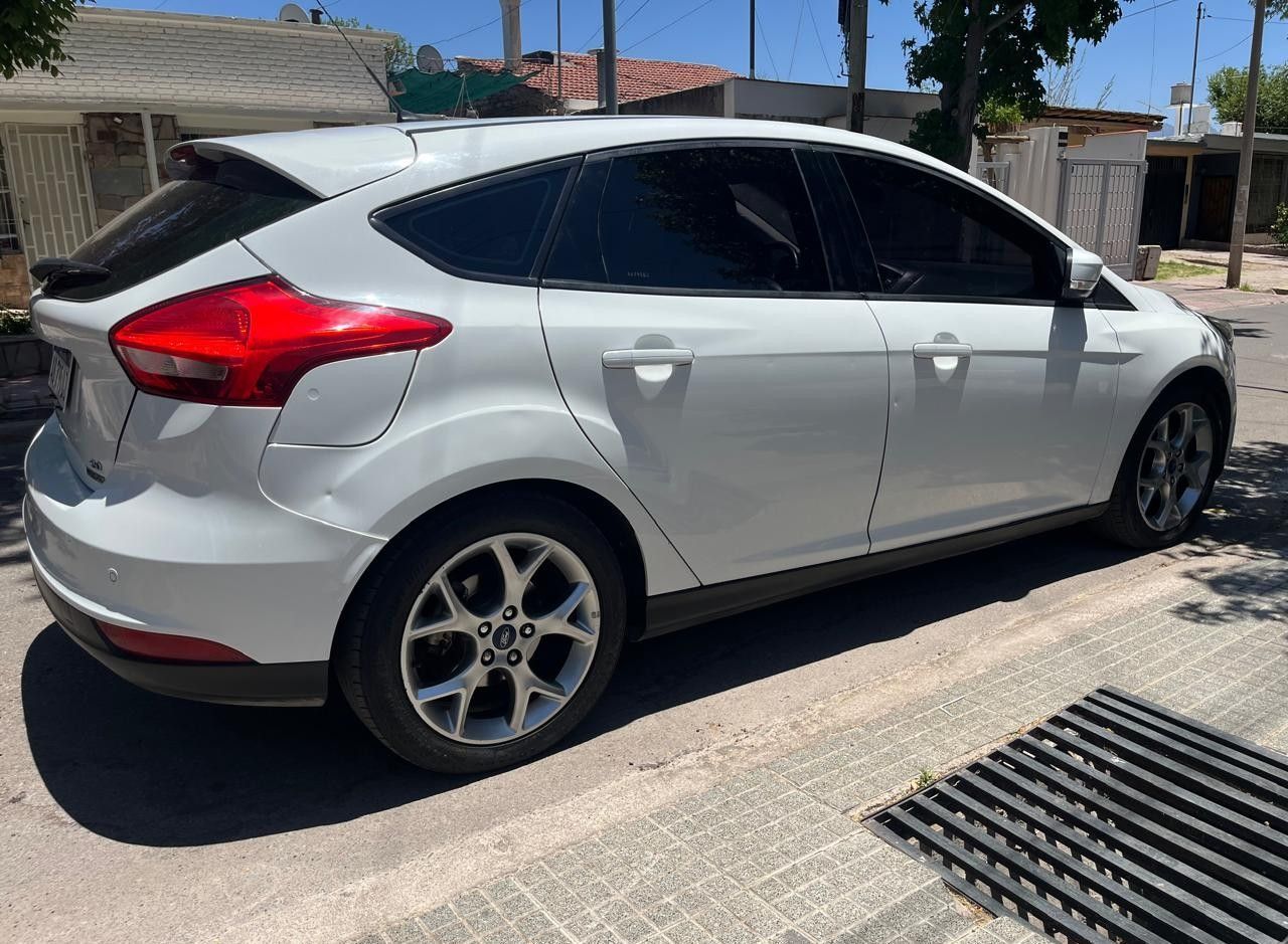 Ford Focus Usado en Mendoza, deRuedas