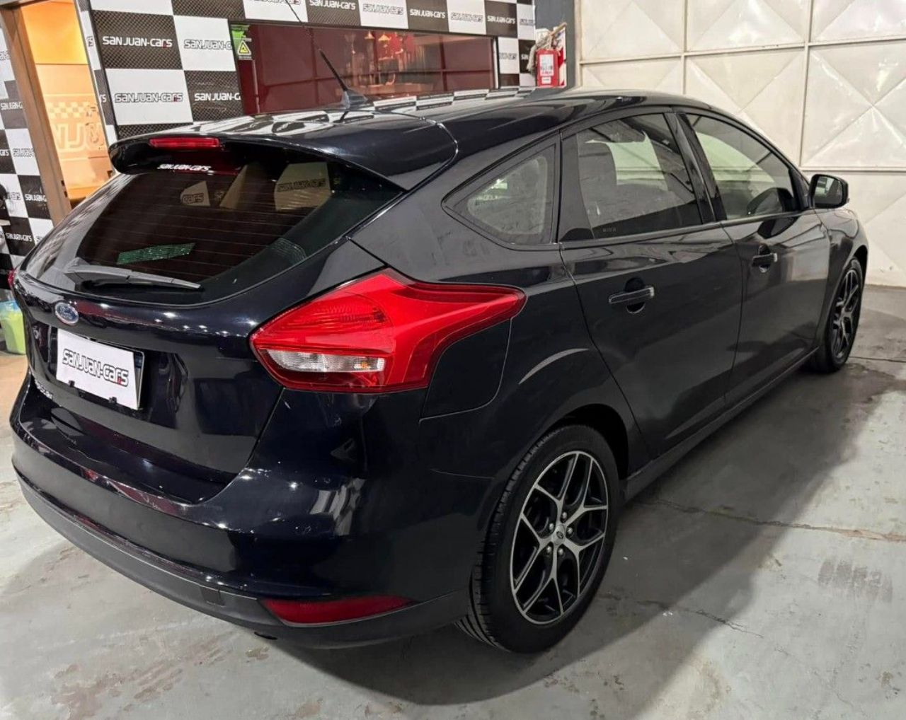 Ford Focus Usado Financiado en San Juan, deRuedas