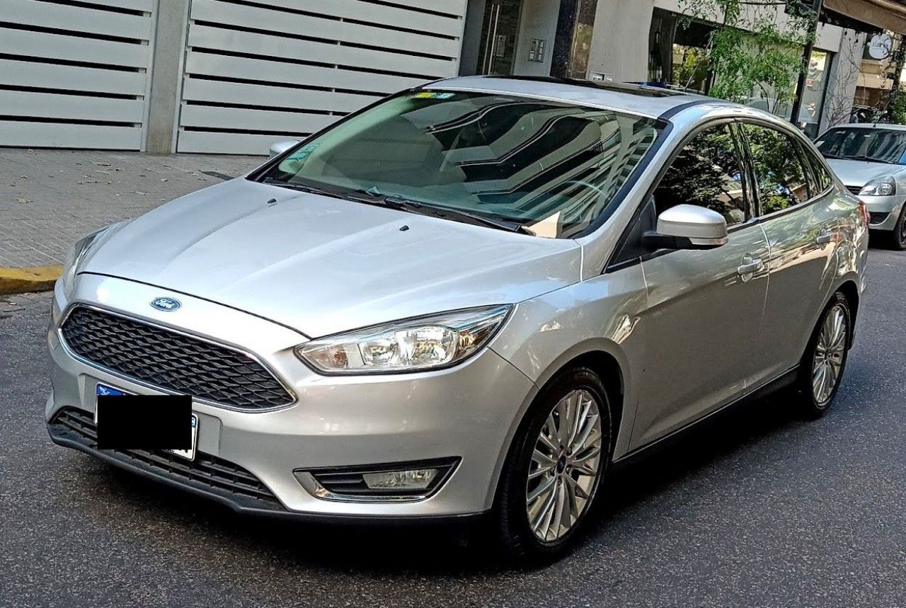Ford Focus Usado en Buenos Aires, deRuedas