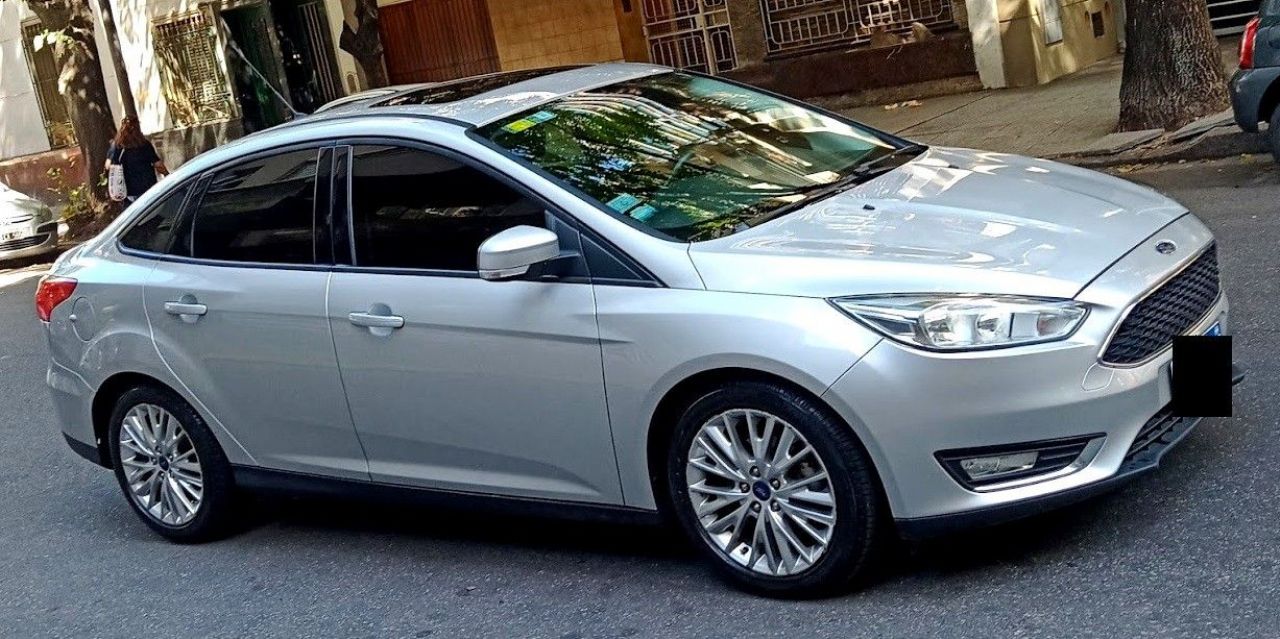 Ford Focus Usado en Buenos Aires, deRuedas