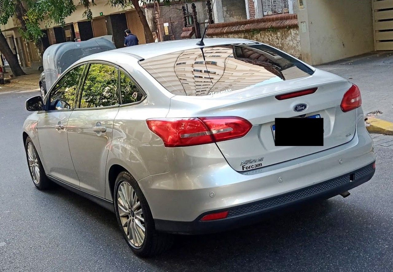 Ford Focus Usado en Buenos Aires, deRuedas