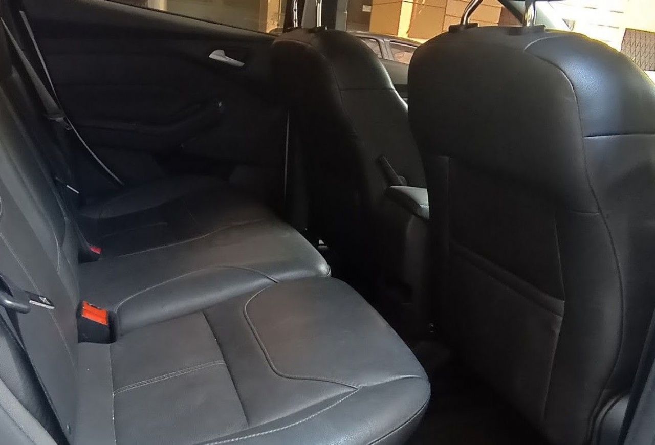 Ford Focus Usado en Buenos Aires, deRuedas