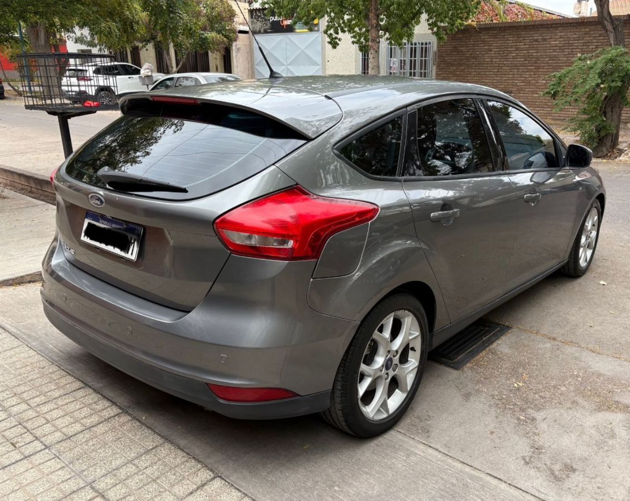 Ford Focus Usado Financiado en Mendoza, deRuedas