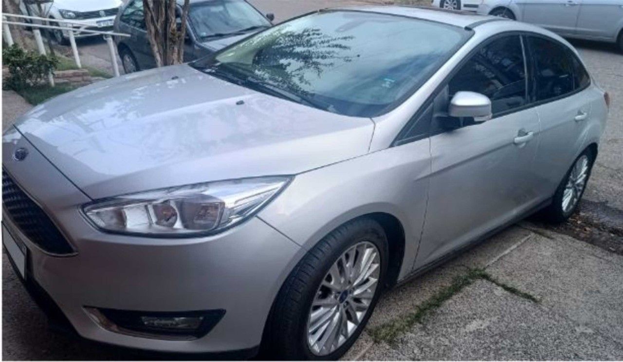 Ford Focus Usado en Neuquén, deRuedas