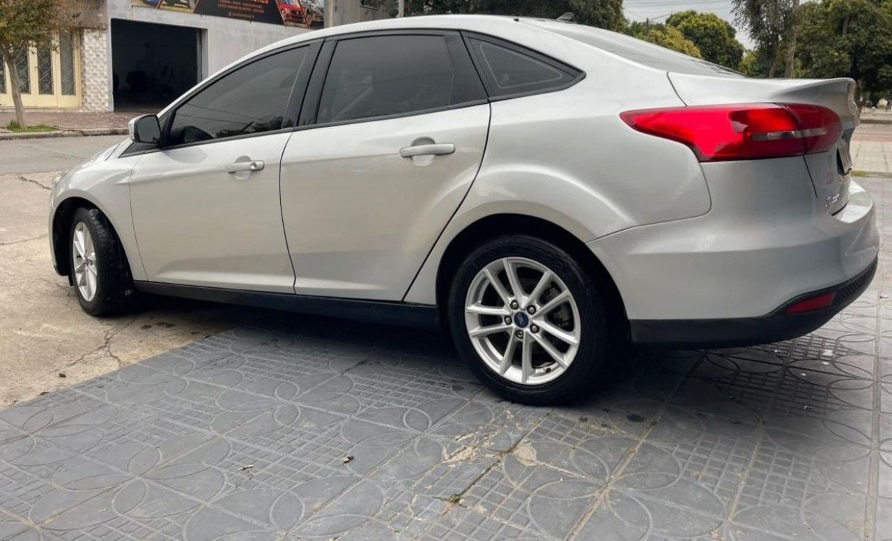 Ford Focus Usado Financiado en Córdoba, deRuedas