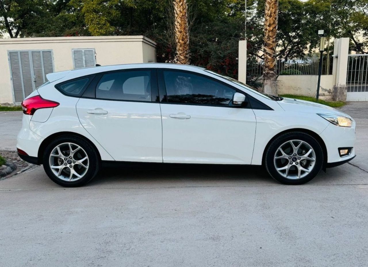 Ford Focus Usado en Mendoza, deRuedas