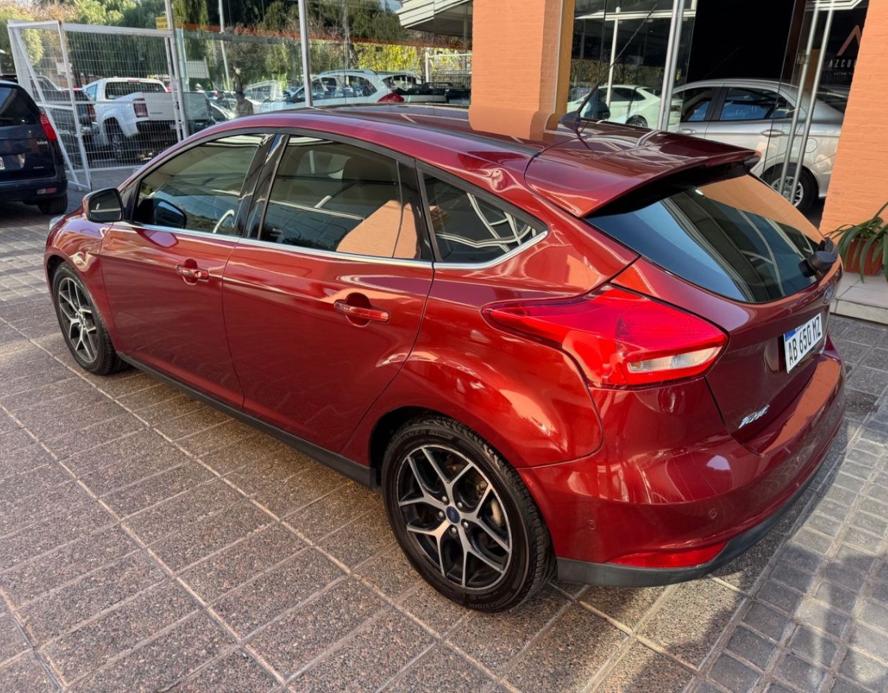 Ford Focus Usado Financiado en Mendoza, deRuedas