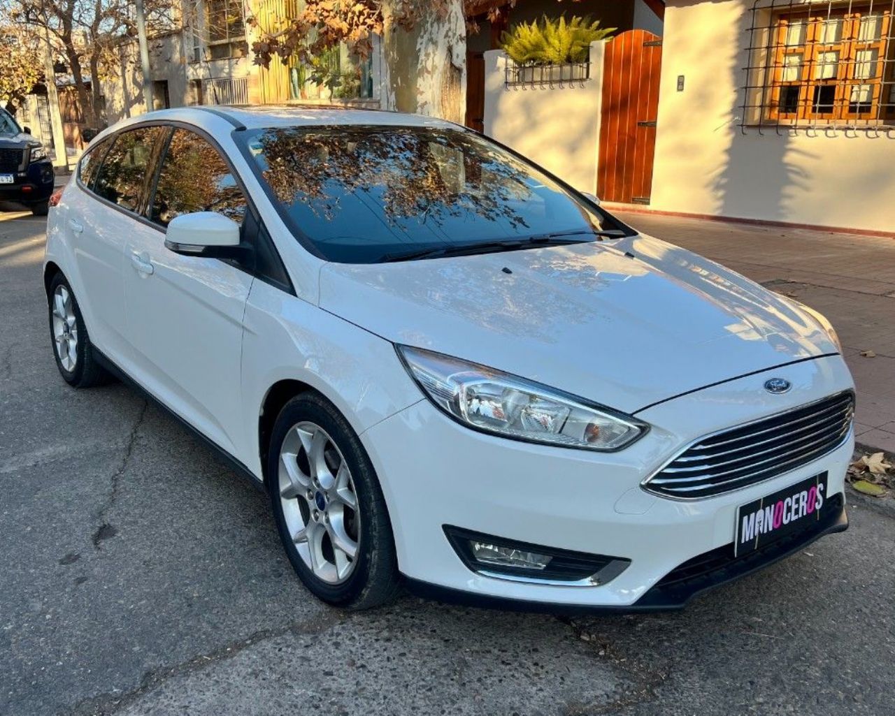 Ford Focus Usado Financiado en Mendoza, deRuedas