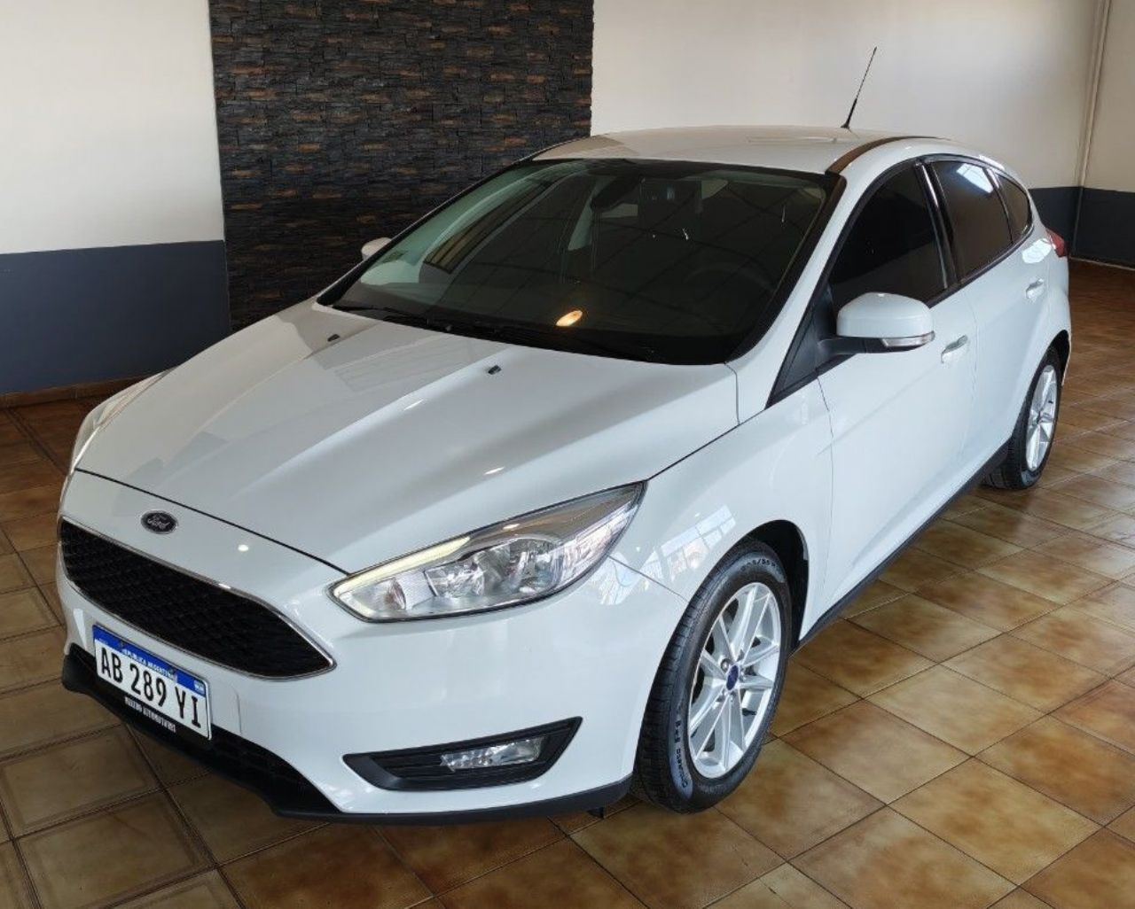 Ford Focus Usado Financiado en Mendoza, deRuedas