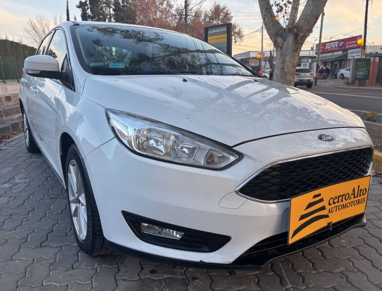 Ford Focus Usado en Mendoza, deRuedas