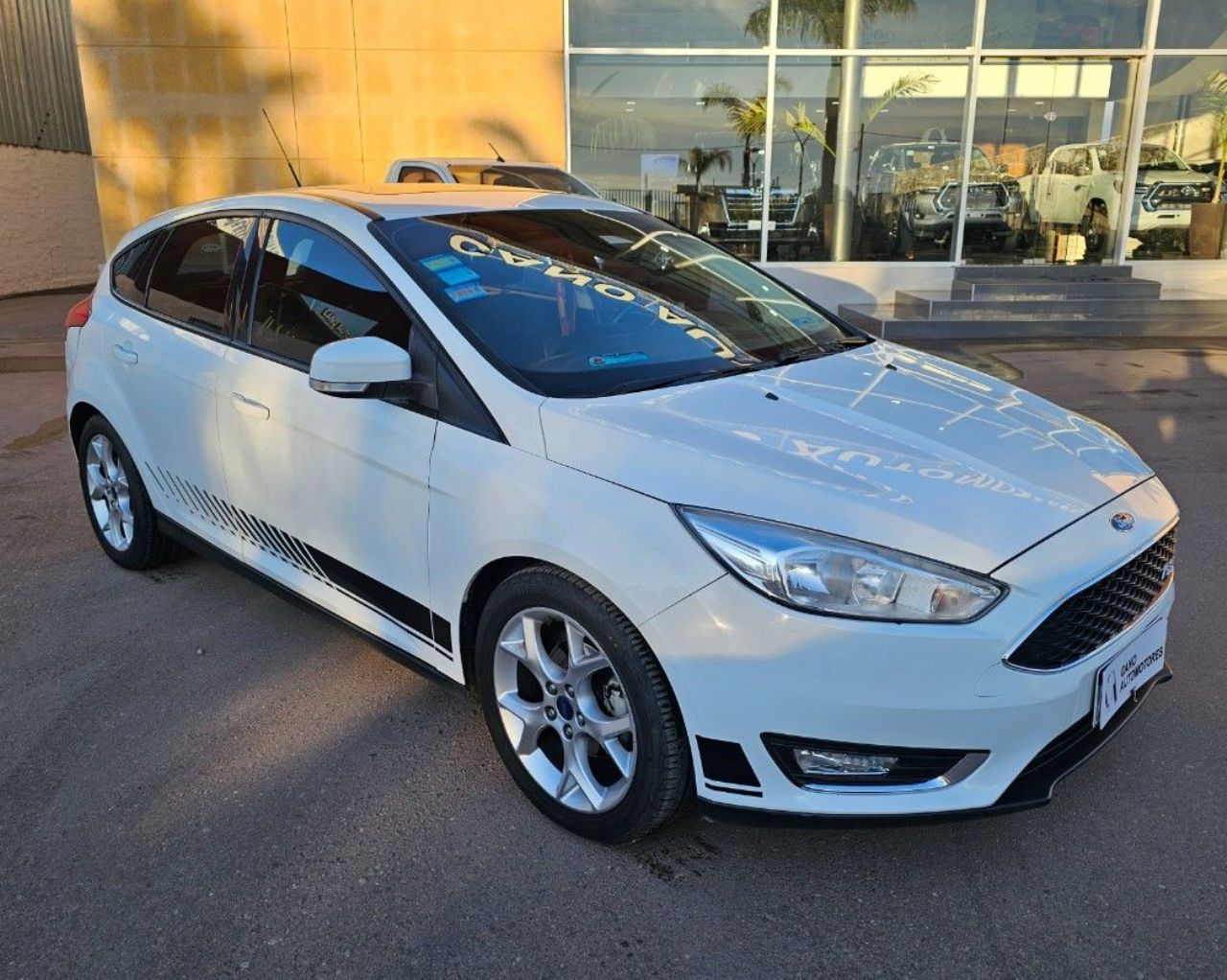 Ford Focus Usado Financiado en Mendoza, deRuedas