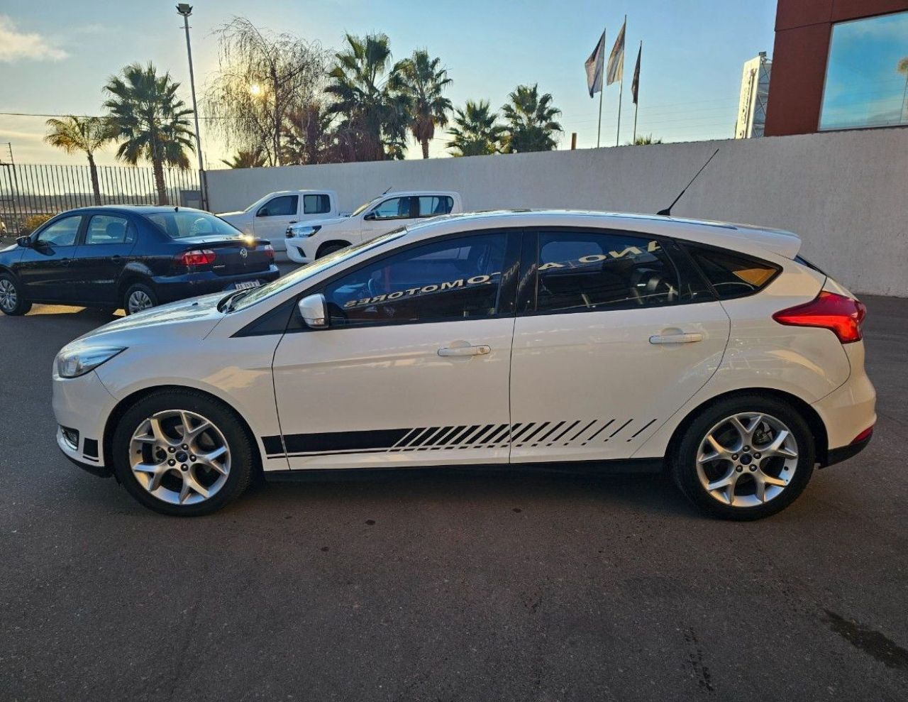 Ford Focus Usado Financiado en Mendoza, deRuedas