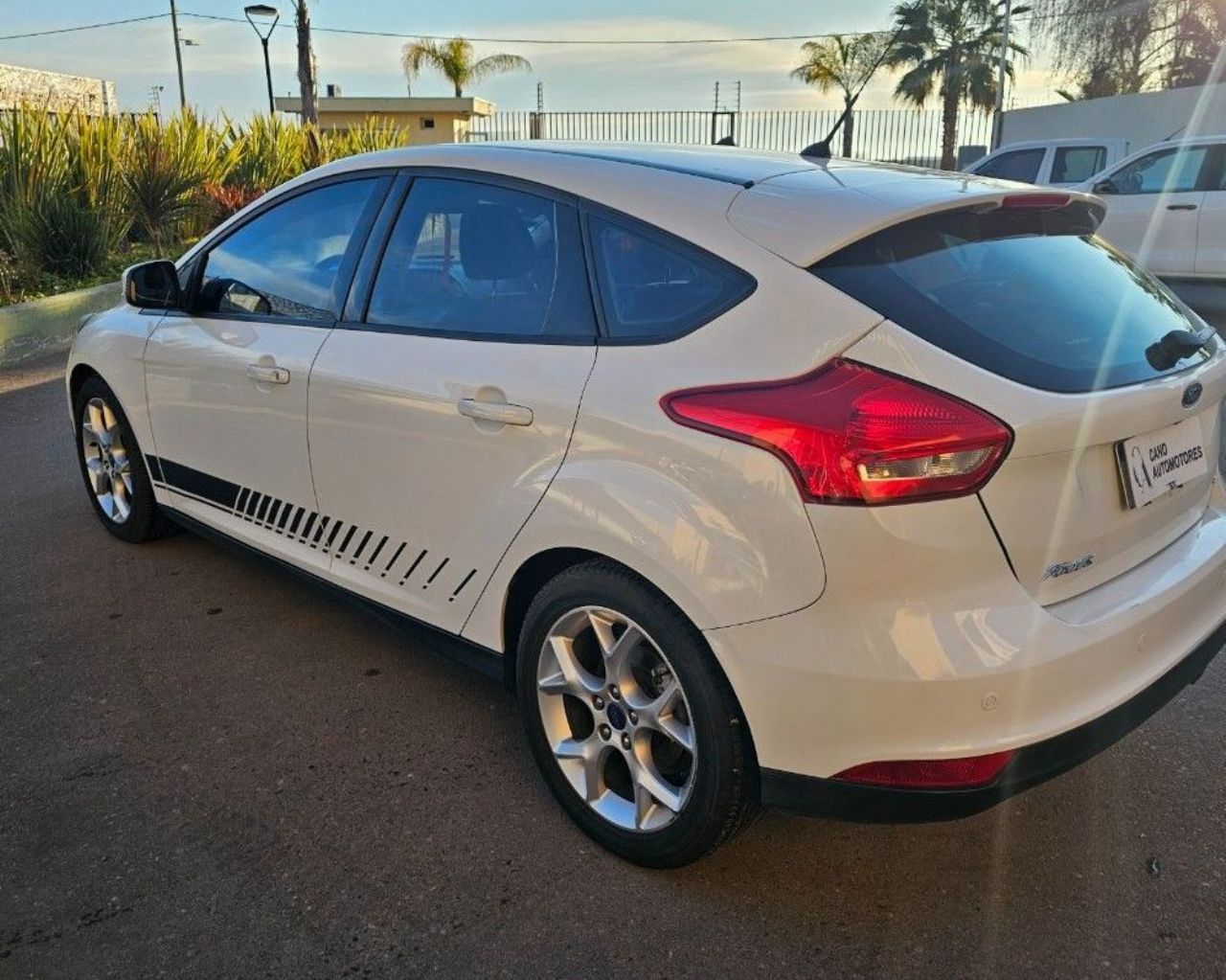 Ford Focus Usado Financiado en Mendoza, deRuedas