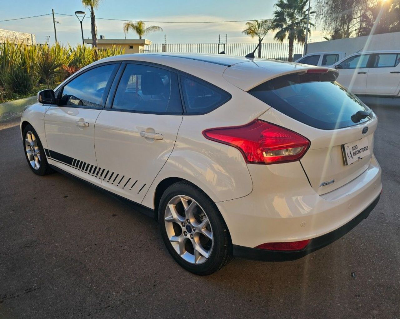Ford Focus Usado Financiado en Mendoza, deRuedas