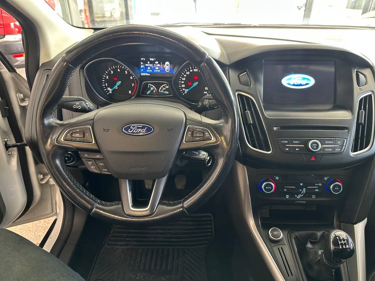 Ford Focus Usado Financiado en Mendoza, deRuedas