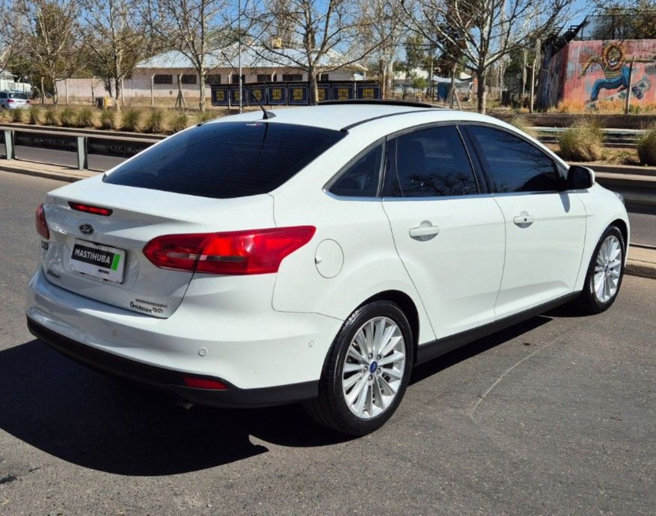 Ford Focus Usado Financiado en Mendoza, deRuedas