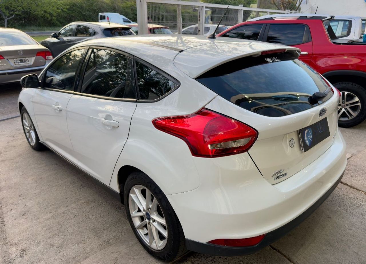 Ford Focus Usado Financiado en Toda Argentina, deRuedas