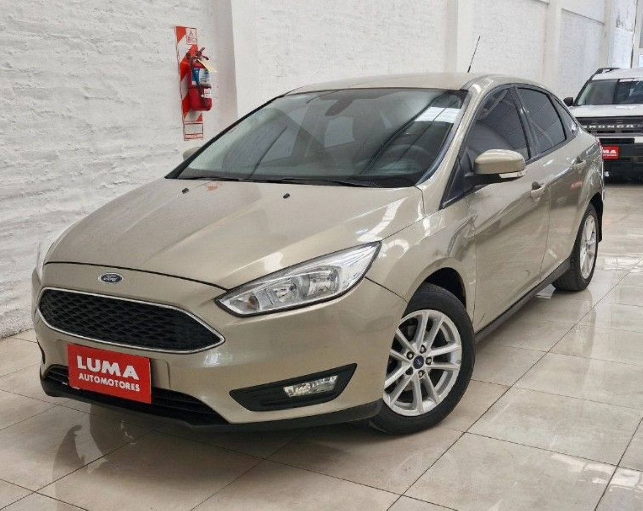 Ford Focus Usado Financiado en Mendoza, deRuedas
