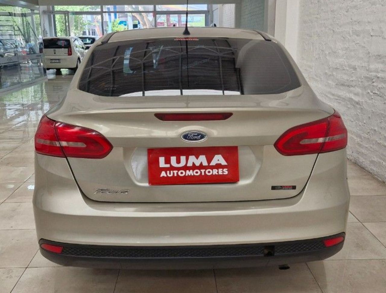 Ford Focus Usado Financiado en Mendoza, deRuedas