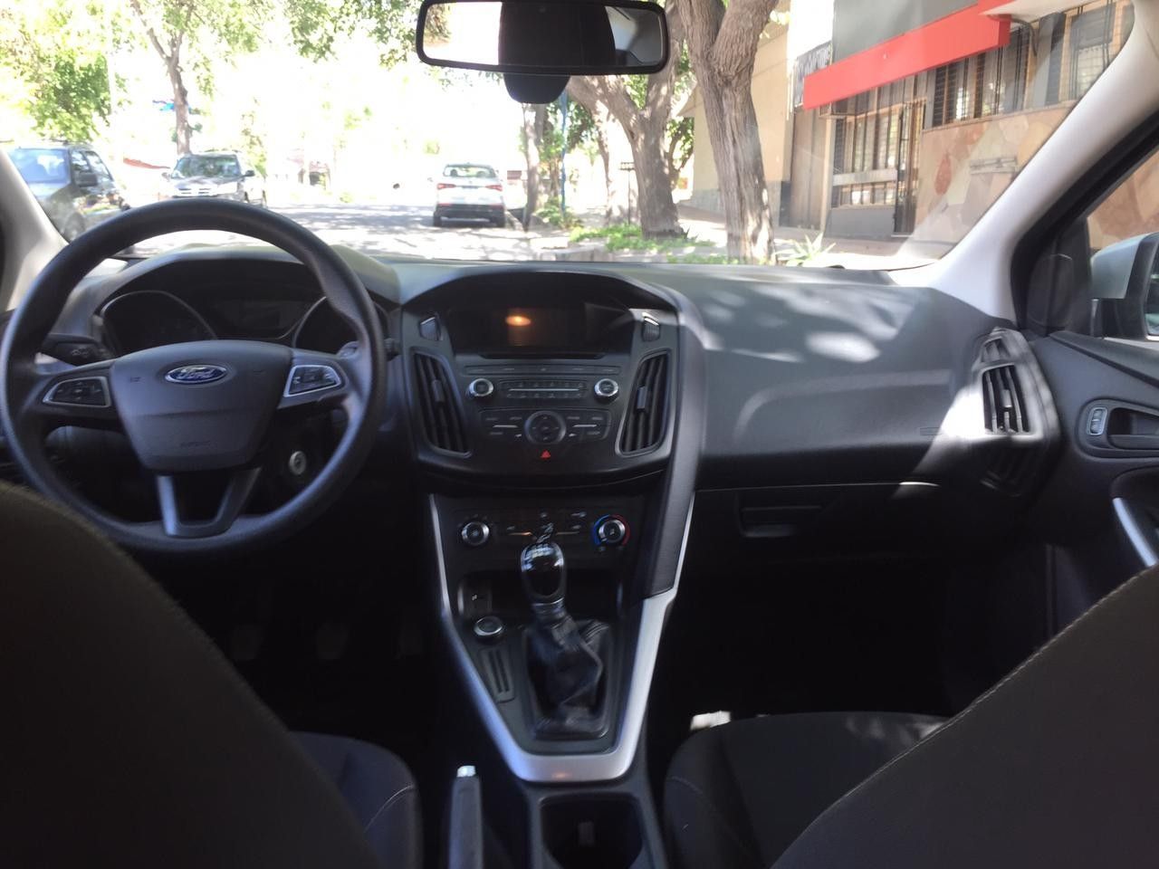 Ford Focus Usado Financiado en Mendoza, deRuedas