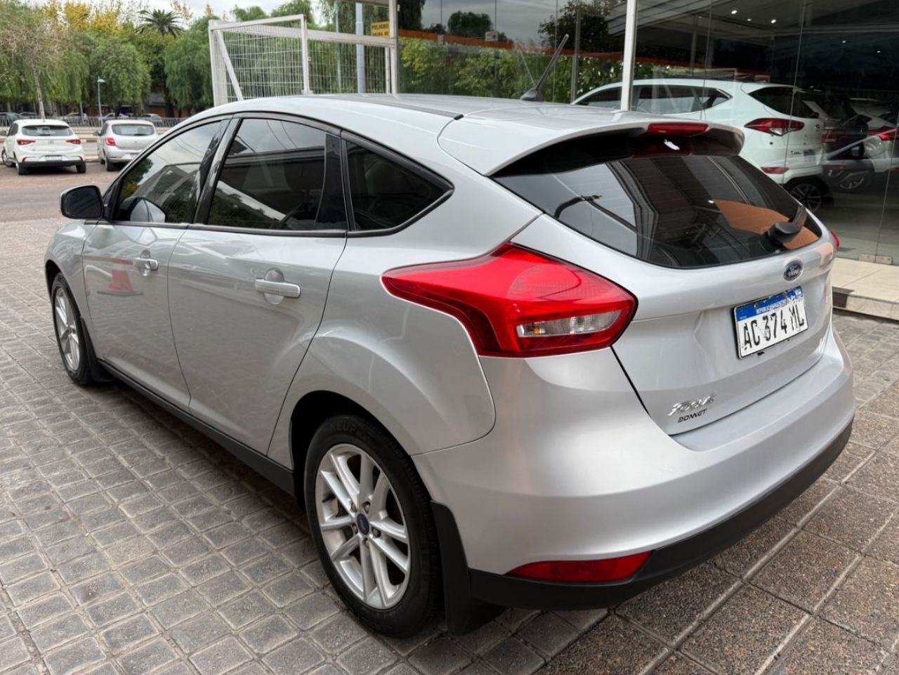 Ford Focus Usado Financiado en Mendoza, deRuedas