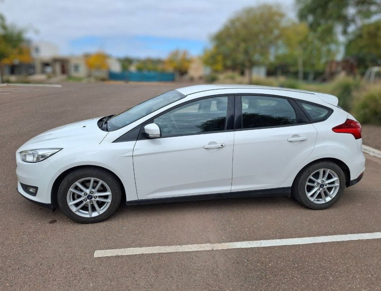 Ford Focus Usado en Mendoza, deRuedas