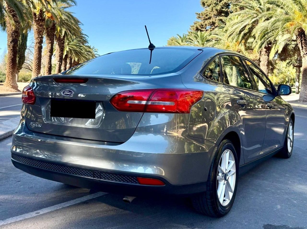 Ford Focus Usado Financiado en Mendoza, deRuedas
