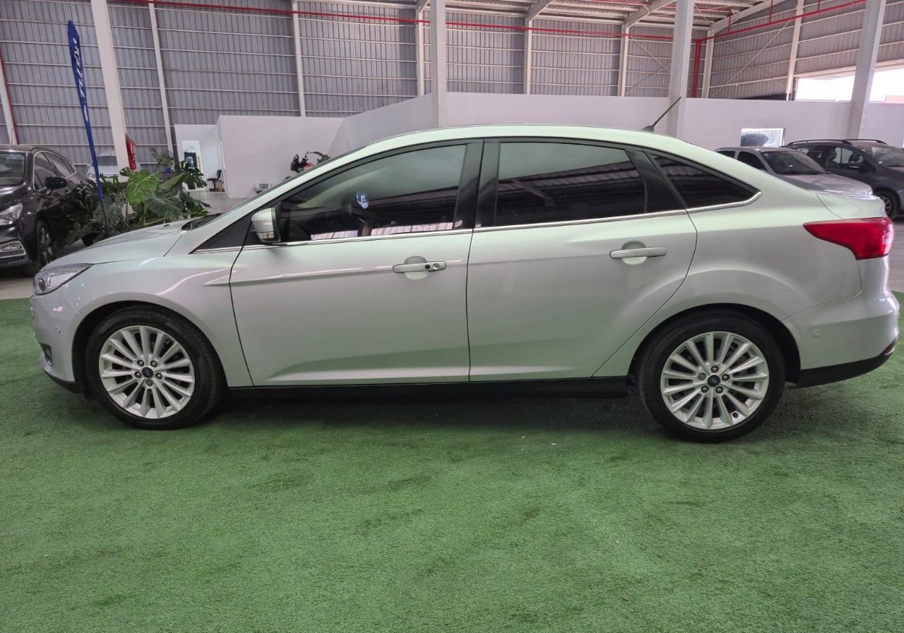 Ford Focus Usado Financiado en Córdoba, deRuedas