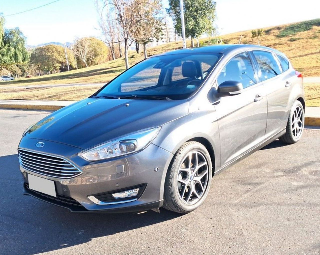 Ford Focus Usado Financiado en Mendoza, deRuedas