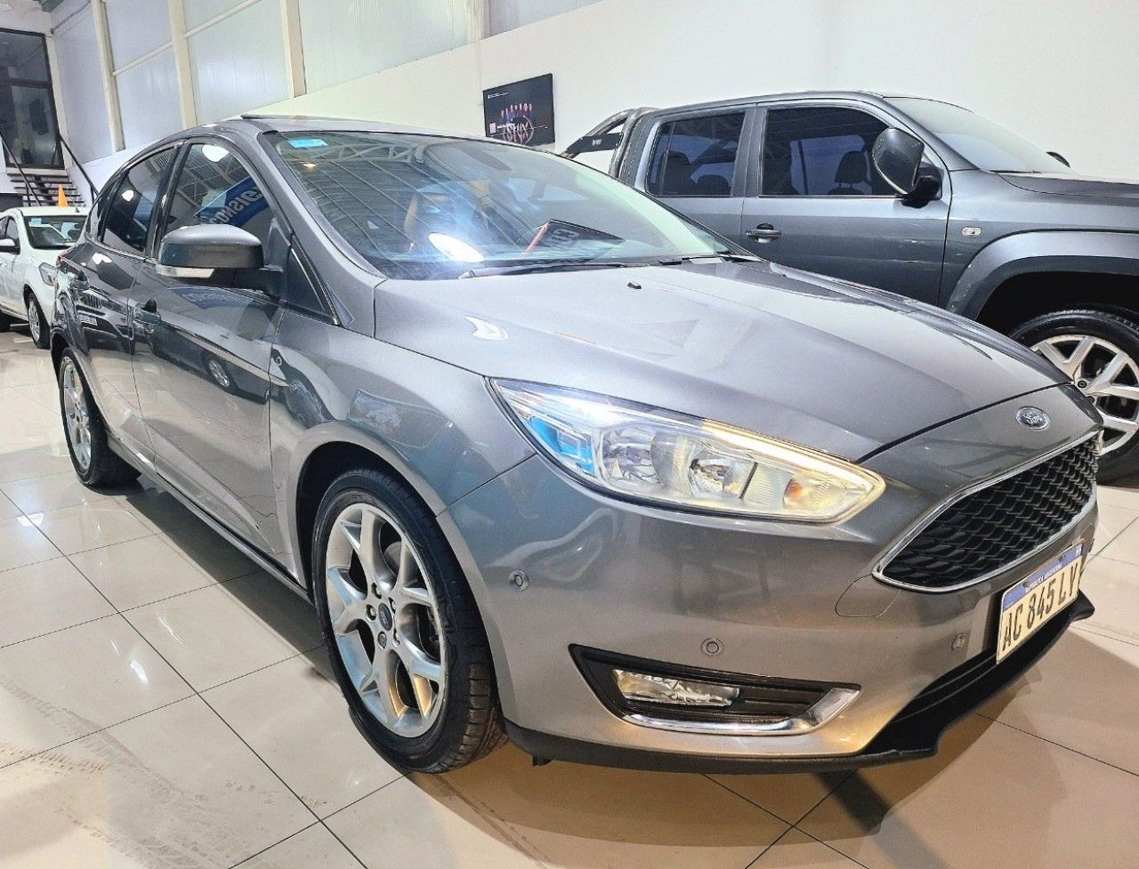 Ford Focus Usado Financiado en Mendoza, deRuedas