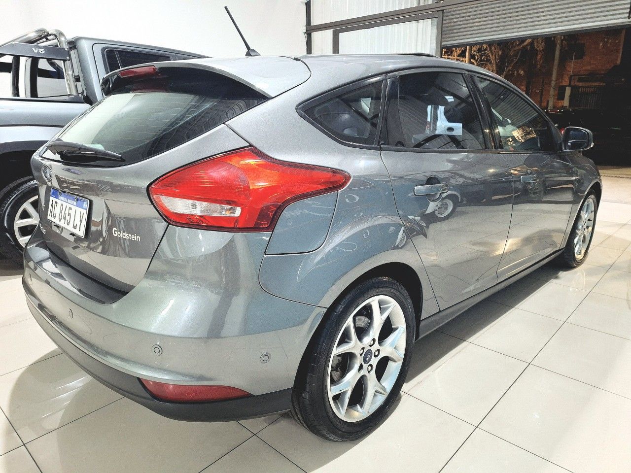 Ford Focus Usado Financiado en Mendoza, deRuedas