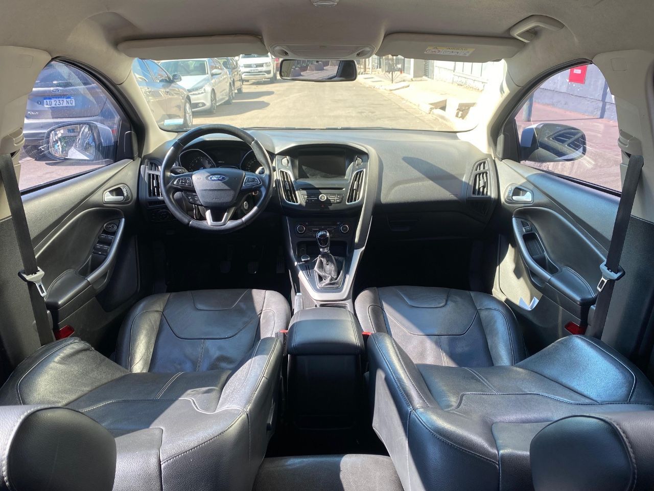 Ford Focus Usado Financiado en Mendoza, deRuedas