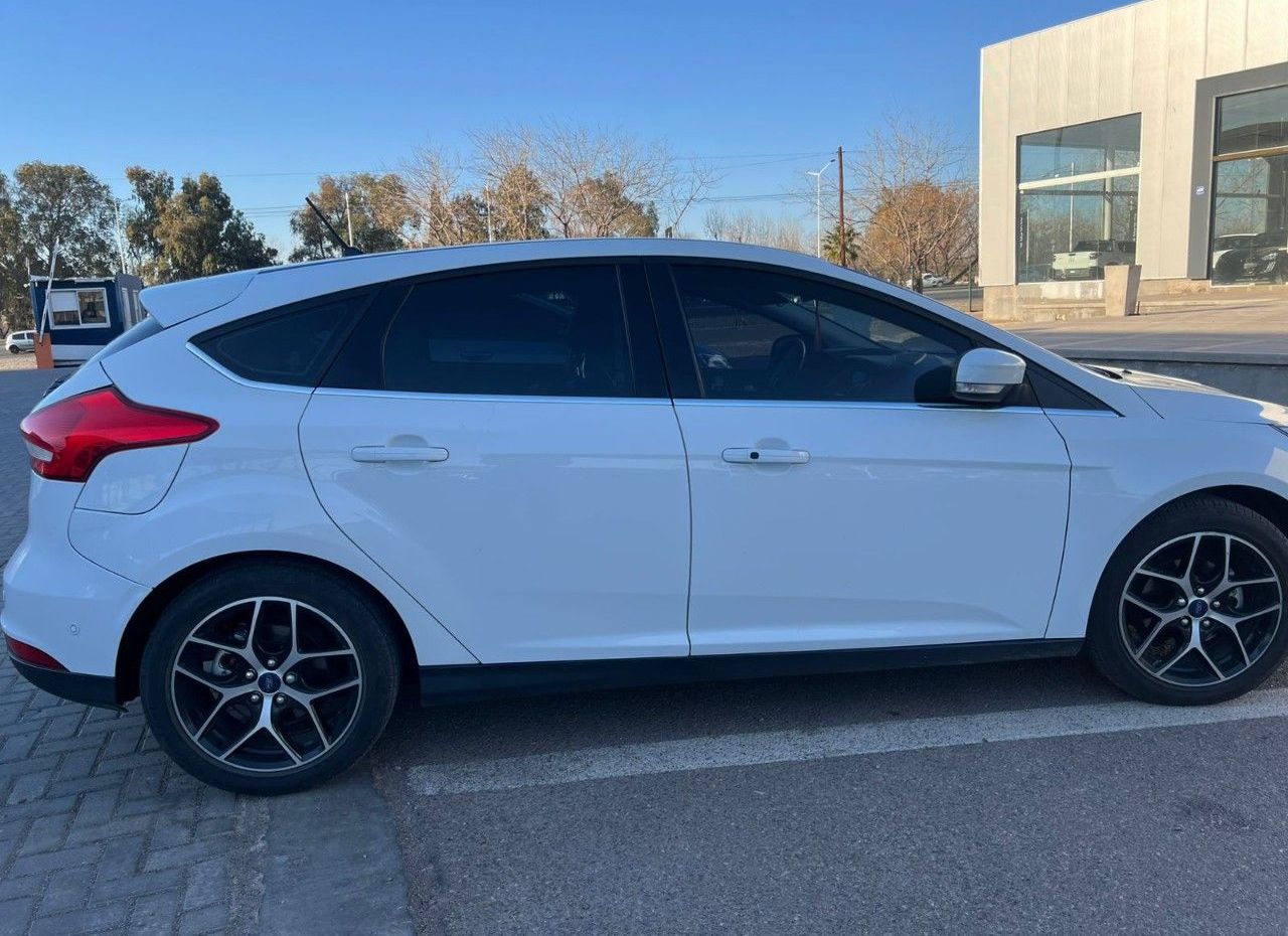 Ford Focus Usado en Mendoza, deRuedas