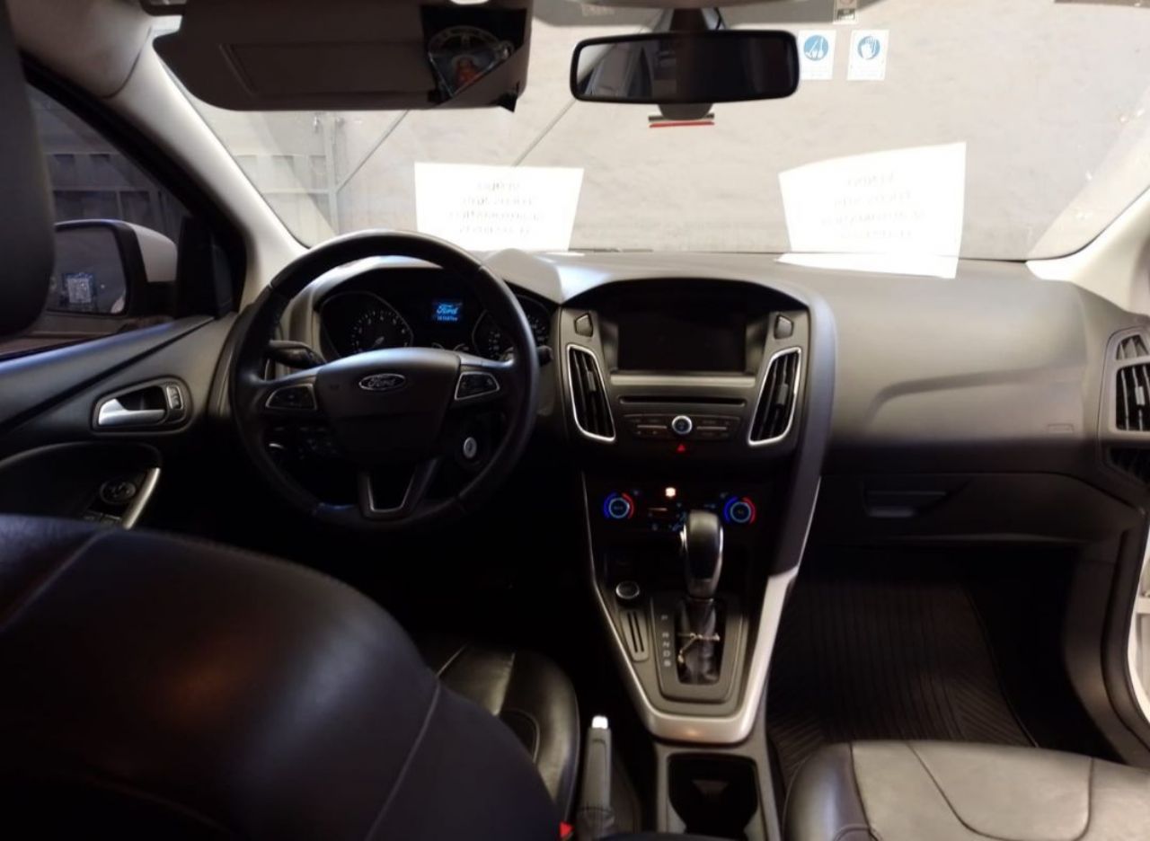 Ford Focus Usado en Buenos Aires, deRuedas