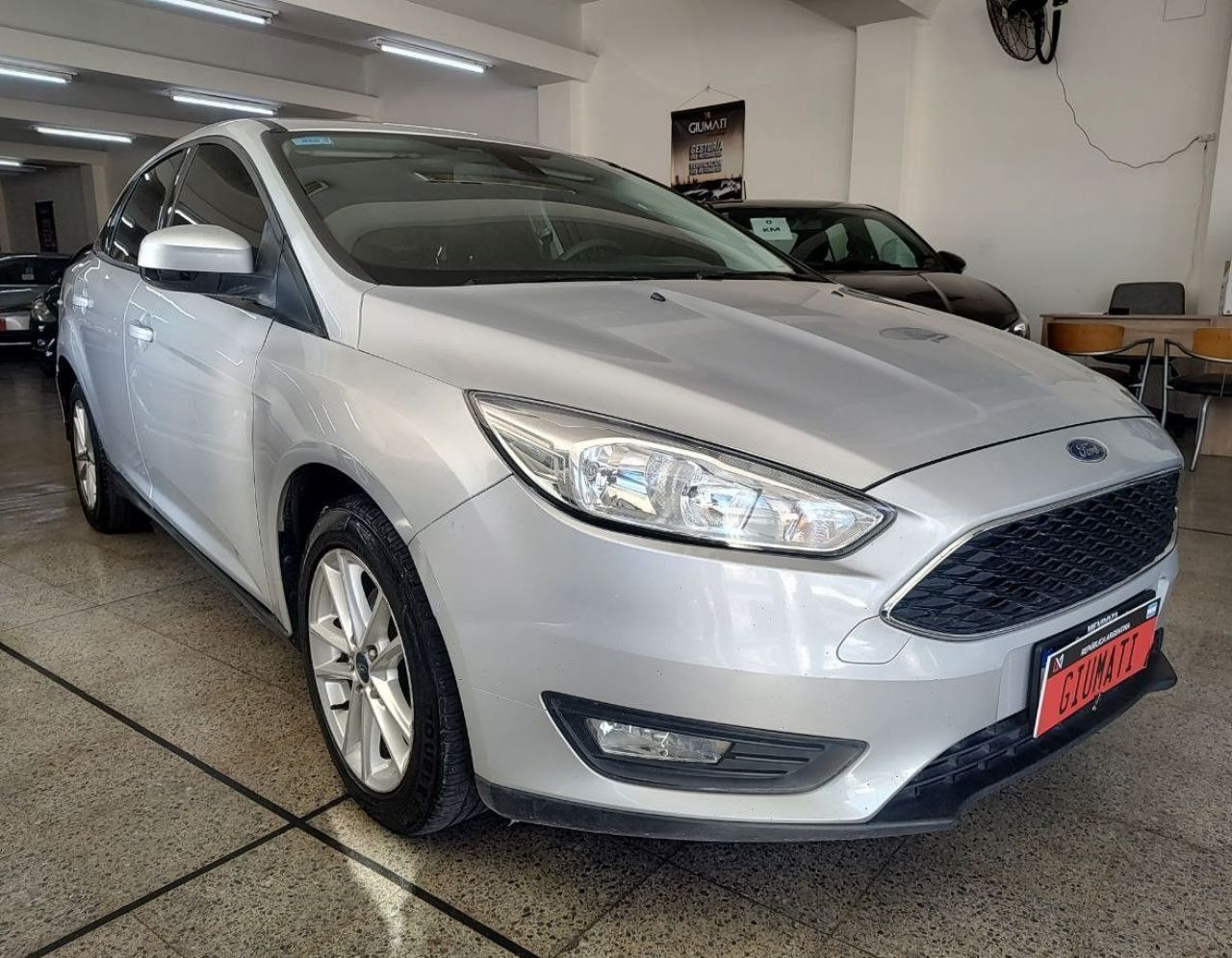 Ford Focus Usado Financiado en Mendoza, deRuedas