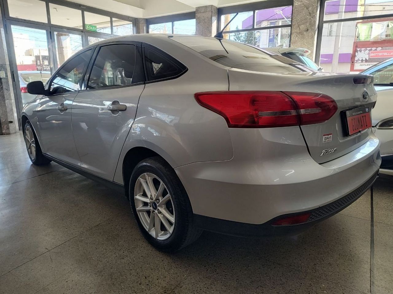 Ford Focus Usado Financiado en Mendoza, deRuedas