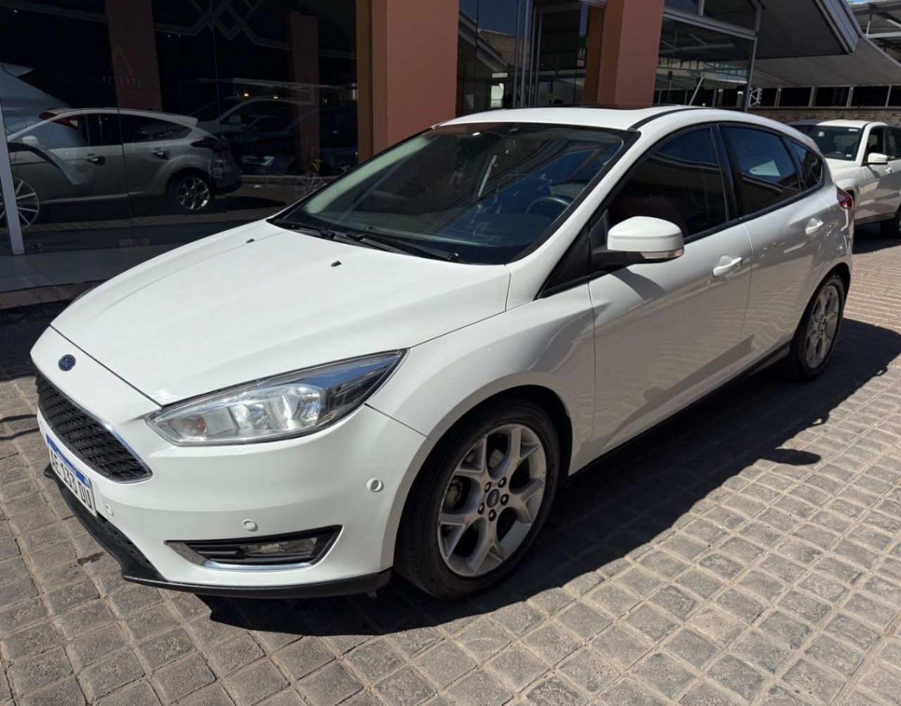 Ford Focus Usado Financiado en Mendoza, deRuedas
