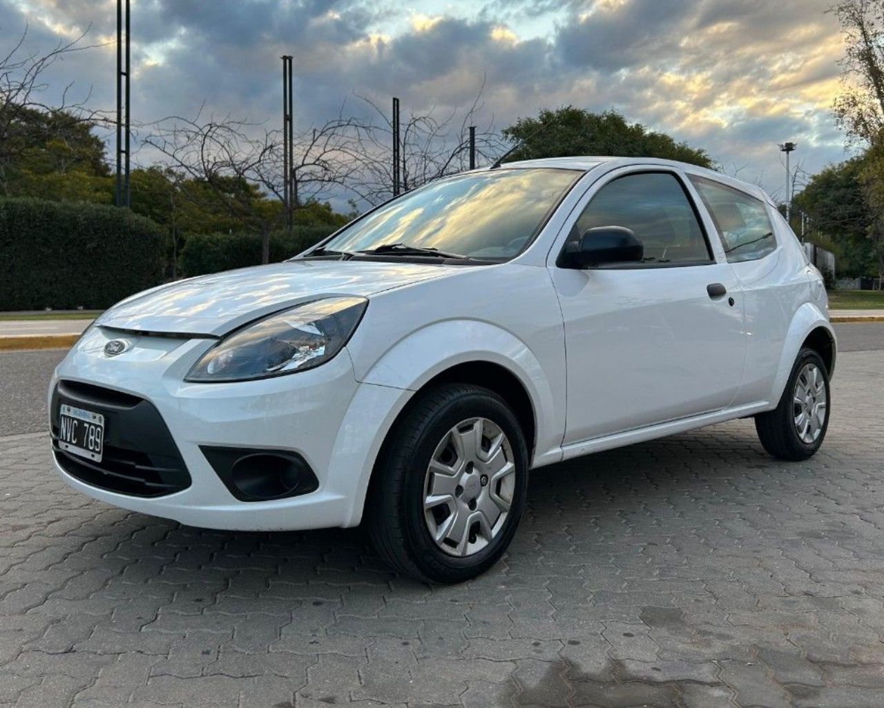Ford Ka Usado Financiado en Mendoza, deRuedas