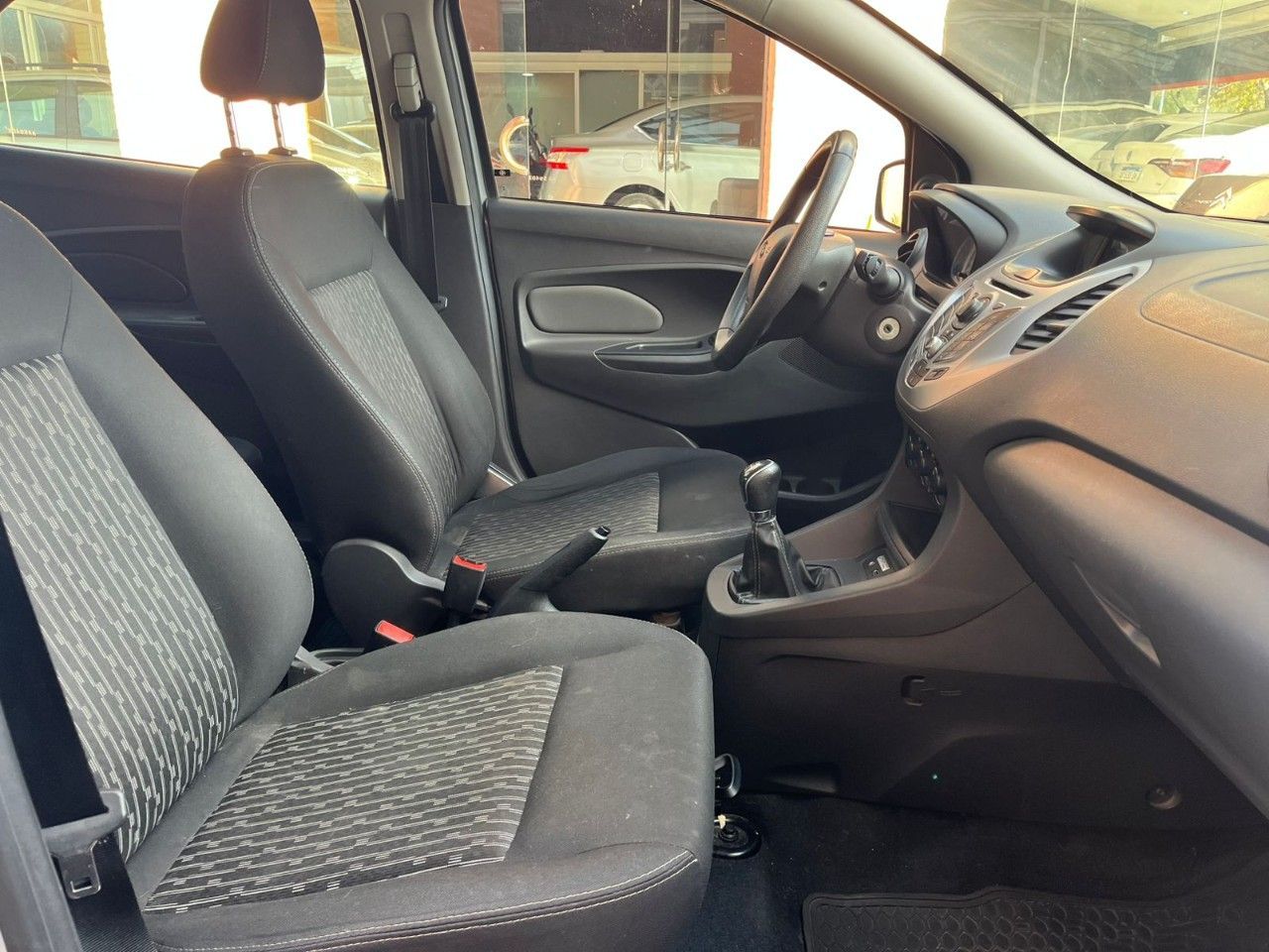Ford Ka Usado Financiado en Mendoza, deRuedas