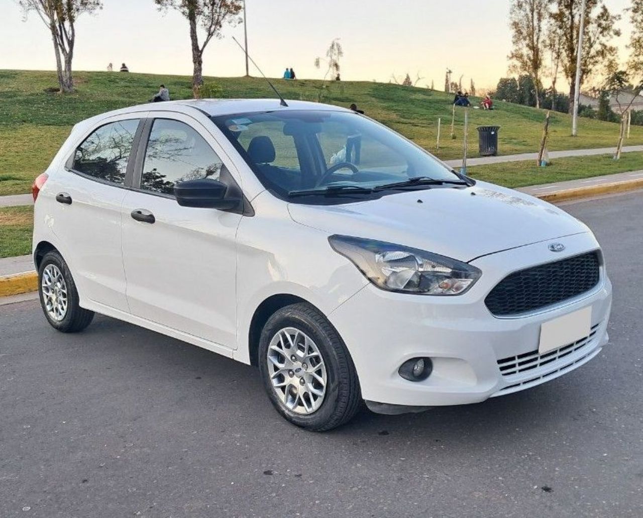 Ford Ka Usado Financiado en Mendoza, deRuedas