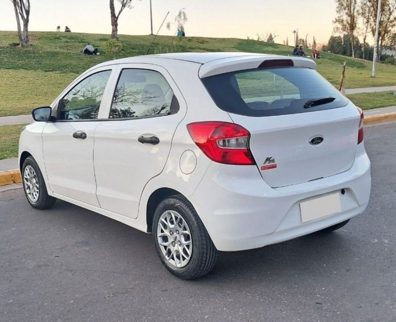 Ford Ka Usado Financiado en Mendoza, deRuedas