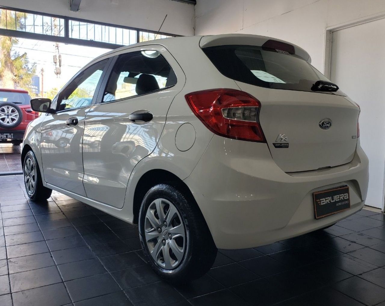 Ford Ka Usado Financiado en Mendoza, deRuedas