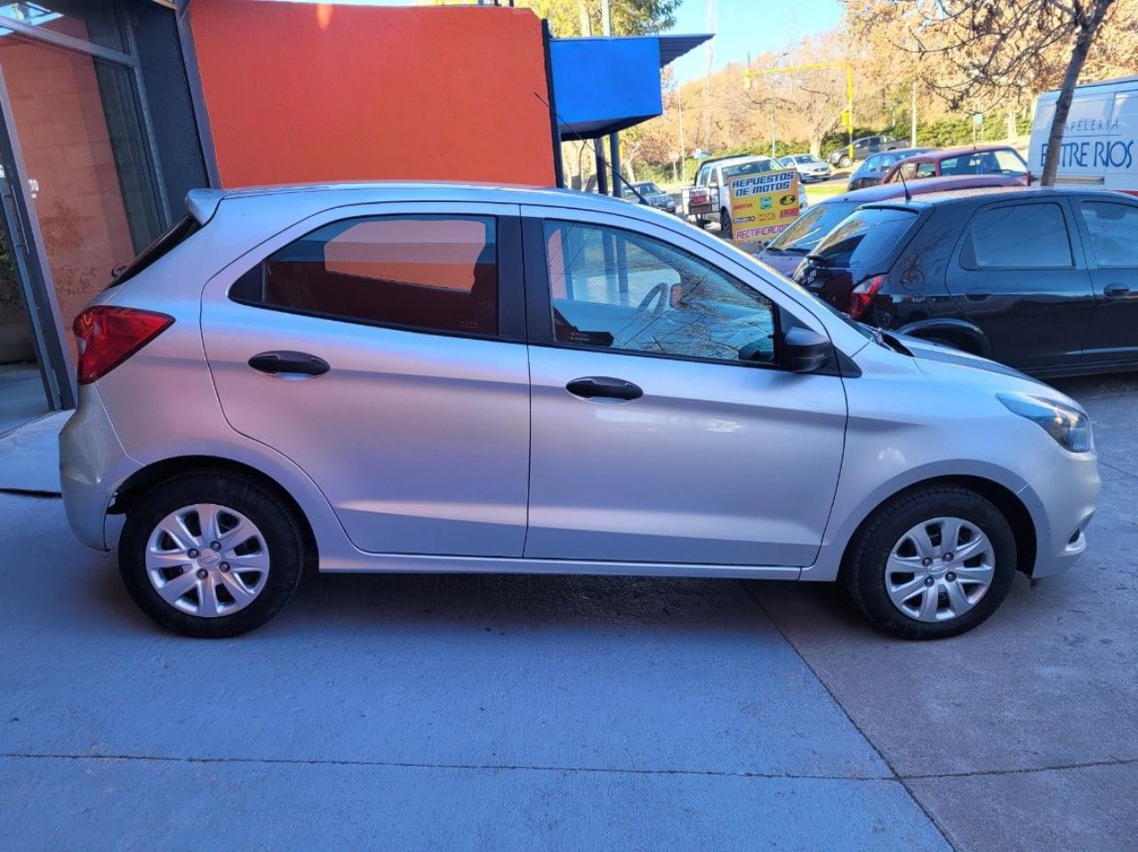 Ford Ka Usado Financiado en Mendoza, deRuedas