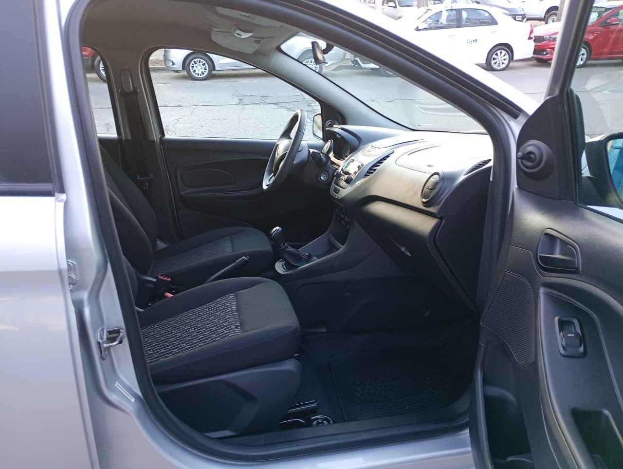 Ford Ka Usado Financiado en Mendoza, deRuedas